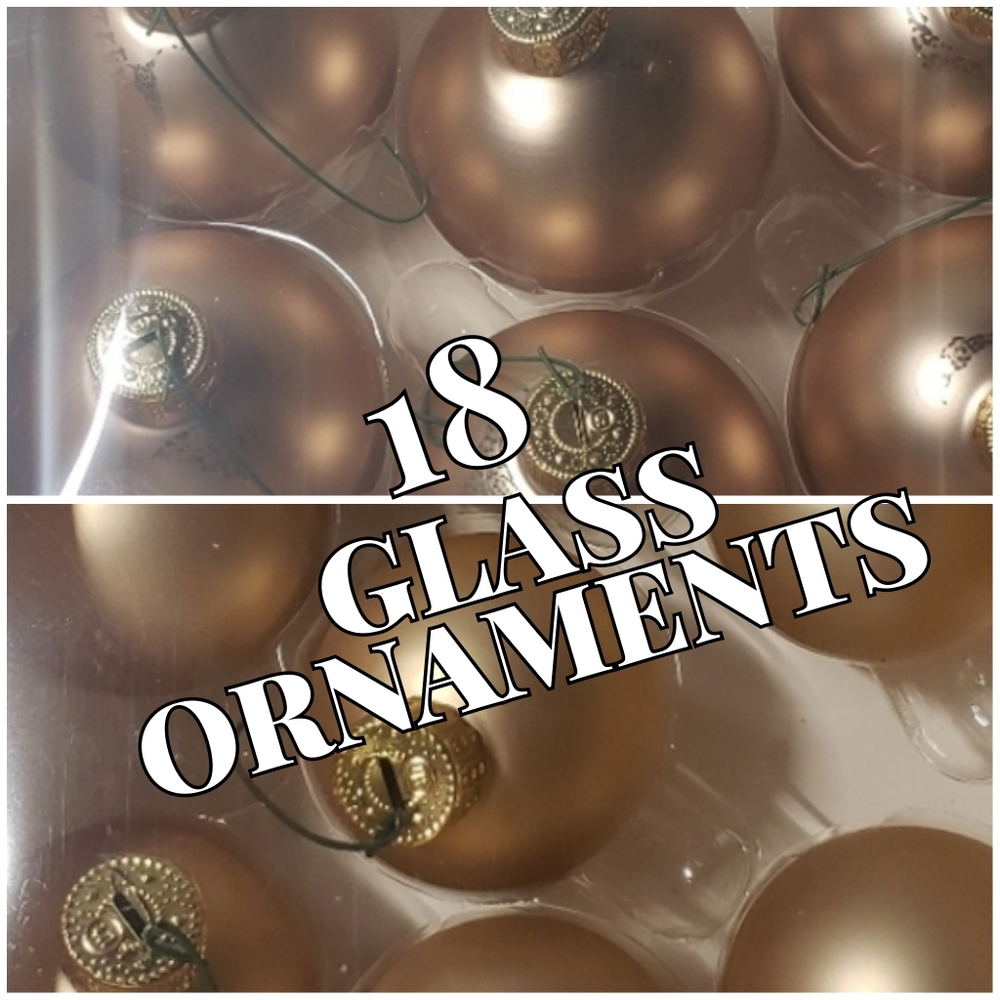 🎄🎀 Set of 18 Glass Champagne Ornaments